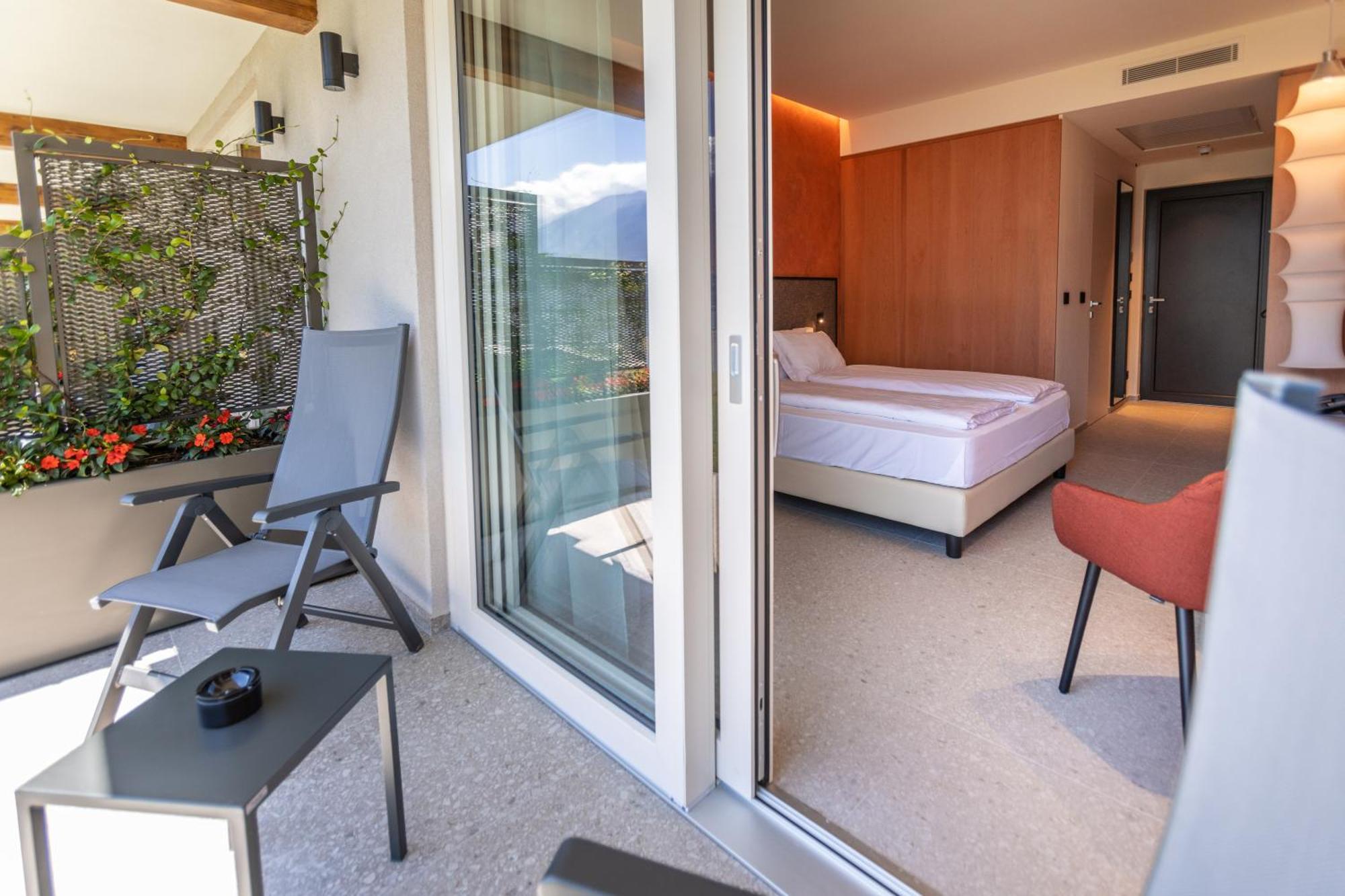 Llac Living Nature Hotel Limone sul Garda Ruang foto